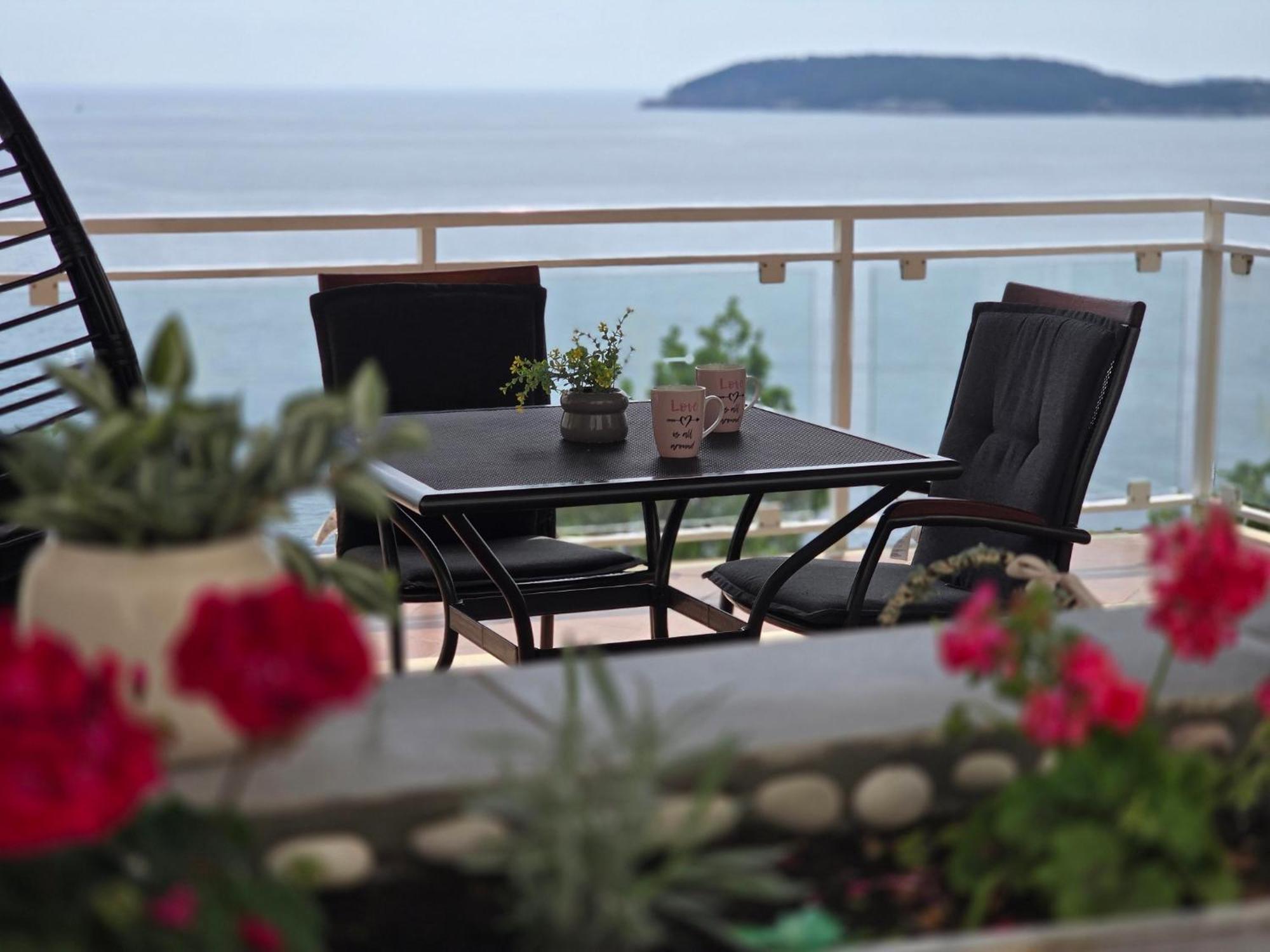 Indy'S Beach Apartments Dubrovnik Buitenkant foto
